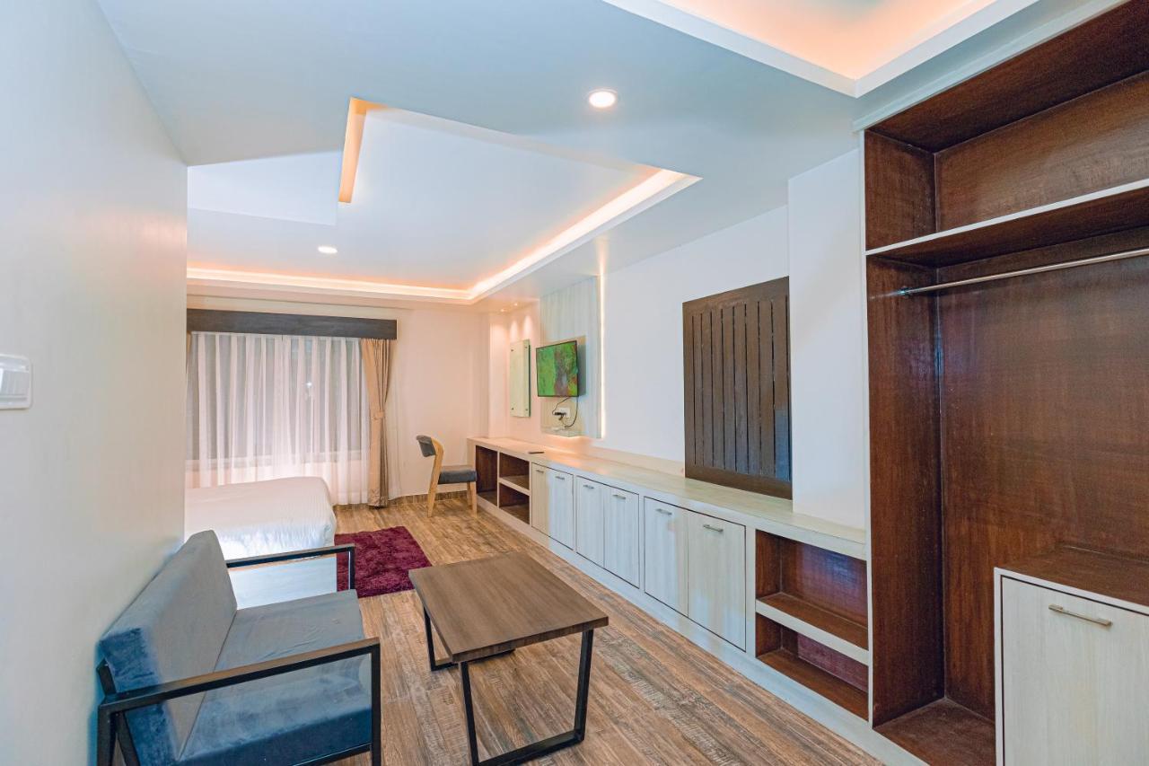 포카라 Poms Penthouse 아파트 외부 사진